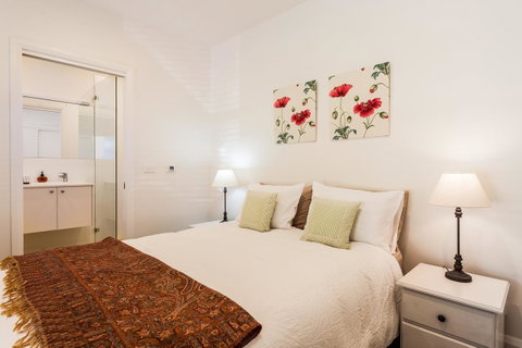 The Folly - Yamba Accommodation 5
