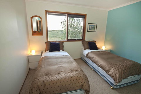 Eagles Range - Yamba Accommodation 11
