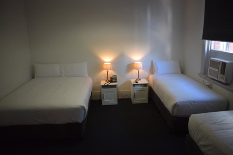 Ambassadors Hotel - Yamba Accommodation 15