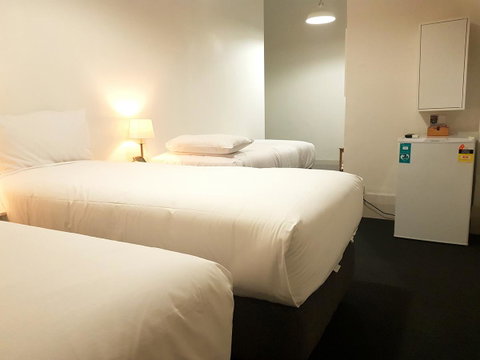 Ambassadors Hotel - Yamba Accommodation 5