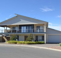Gizmos Retreat - Yamba Accommodation