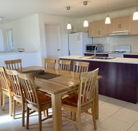 Bayview Beach House Apartment No 1 - Yamba Accommodation