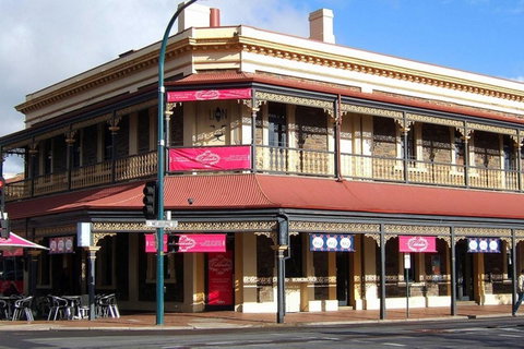 Executive 3 Bedroom Apartment + Internet + Parking - Yamba Accommodation 43