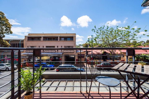 Executive 3 Bedroom Apartment + Internet + Parking - Yamba Accommodation 40