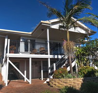 The Whitehouse - Yamba Accommodation
