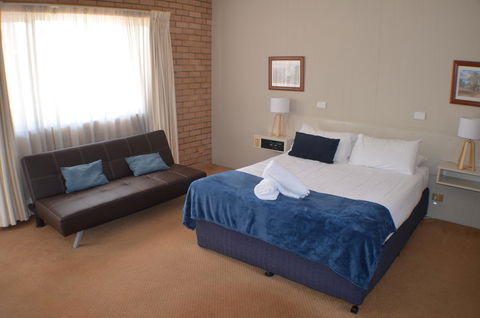 Deer Park Motor Inn Armidale - Yamba Accommodation 8