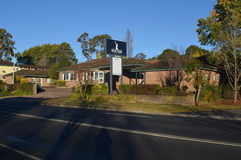 Deer Park Motor Inn Armidale - Yamba Accommodation 0