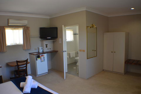 Deer Park Motor Inn Armidale - Yamba Accommodation 34