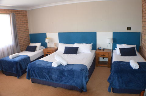 Deer Park Motor Inn Armidale - Yamba Accommodation 10