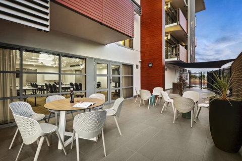 Quest Griffith - Yamba Accommodation 8