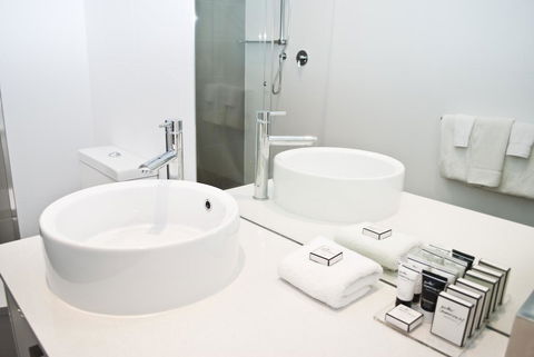 Mawson Lakes Hotel - Yamba Accommodation 4