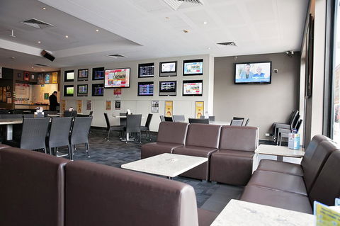 Mawson Lakes Hotel - Yamba Accommodation 19