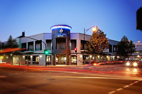 Mawson Lakes Hotel - Yamba Accommodation 0