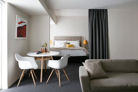 Art Series - The Watson - Yamba Accommodation 1