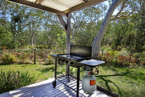 Wildwood I Pet Friendly I 5 Mins To Beach - Yamba Accommodation 11