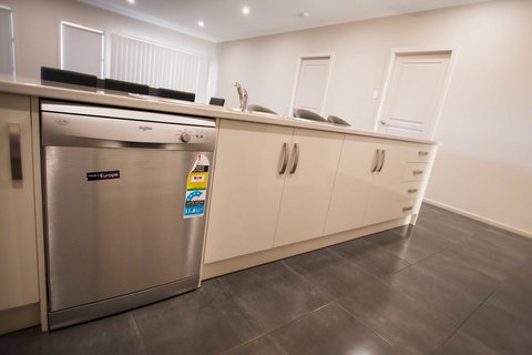 Serene Shores - Yamba Accommodation 5