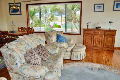 Annie\'s Balquhidder Cottage - Yamba Accommodation 9