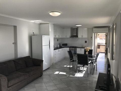 Beachside & Jetty View Apartment 6 - Captain\'s Apt - Yamba Accommodation 17