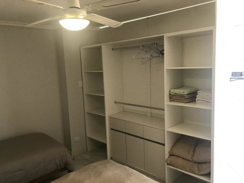 Beachside & Jetty View Apartment 6 - Captain\'s Apt - Yamba Accommodation 3