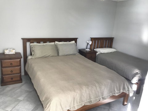 Beachside & Jetty View Apartment 6 - Captain\'s Apt - Yamba Accommodation 25
