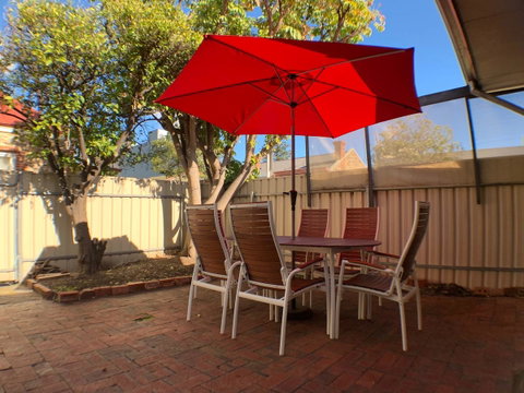 On Gilbert - Yamba Accommodation 10