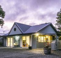 One Tree Bed and Breakfast - Yamba Accommodation