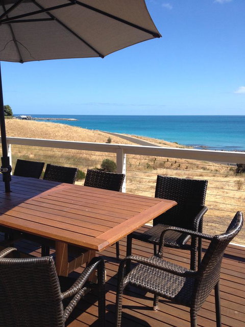 Ashendens At Penneshaw - Yamba Accommodation 1