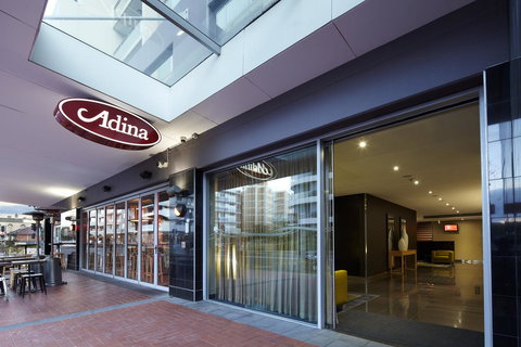 Adina Apartment Hotel Wollongong - Yamba Accommodation 24