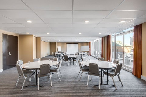 Adina Apartment Hotel Wollongong - Yamba Accommodation 29