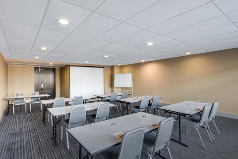 Adina Apartment Hotel Wollongong - Yamba Accommodation 36