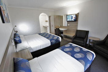 Aston Motel Yamba with Yamba Accommodation