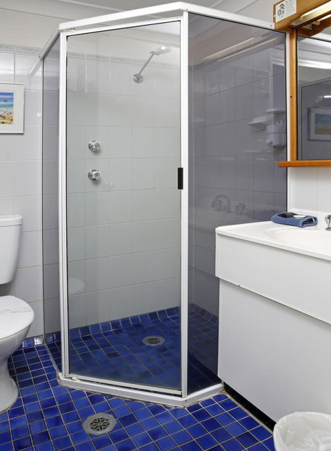 Aston Motel Yamba - Yamba Accommodation 24