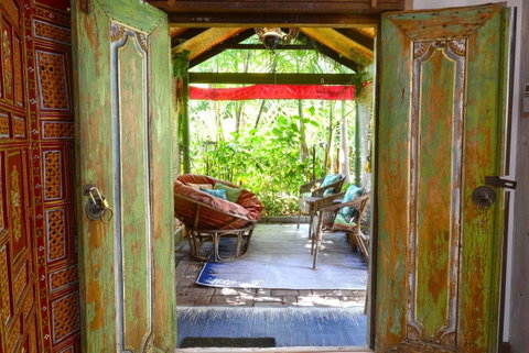 The Lotus Eater - Yamba Accommodation 8