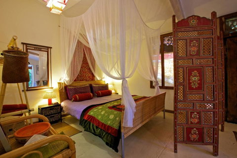 The Lotus Eater - Yamba Accommodation 6