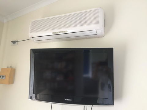 A Peaceful Cabin In The Country - Yamba Accommodation 8