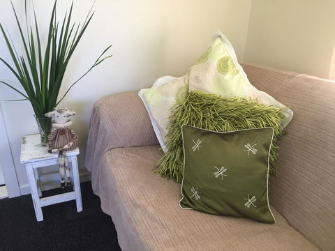A Peaceful Cabin In The Country - Yamba Accommodation 2