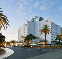 Crown Promenade Perth - Yamba Accommodation