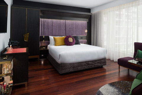 QT Perth - Yamba Accommodation 23