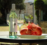 Lazy Lobster Holiday Units  Chalets - Yamba Accommodation