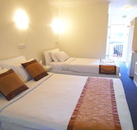 Toorak Lodge - Yamba Accommodation