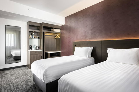 Holiday Inn West Perth, An IHG Hotel - Yamba Accommodation 14