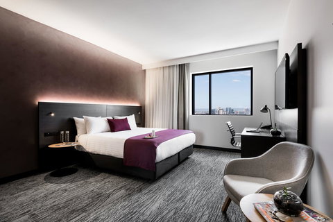 Holiday Inn West Perth, An IHG Hotel - Yamba Accommodation 6