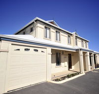 Palm Beach Manor - Yamba Accommodation
