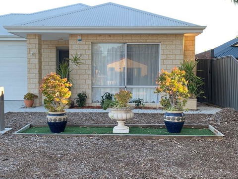 Ascot Comfort - Yamba Accommodation 17