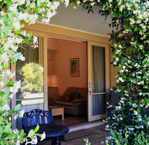 Grapevines Boutique Accommodation - Yamba Accommodation 7
