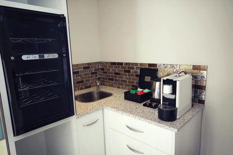 Swan River Hotel - Yamba Accommodation 38
