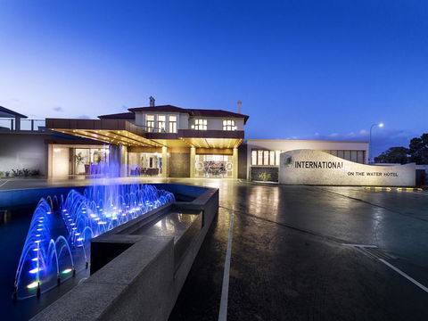 Swan River Hotel - Yamba Accommodation 0