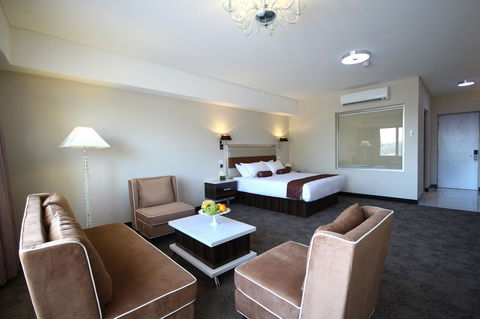 Swan River Hotel - Yamba Accommodation 42