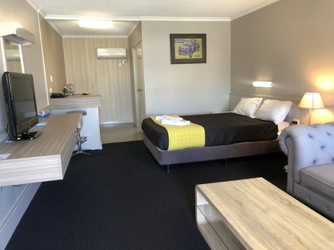 Dog Rock Motel - Yamba Accommodation 24