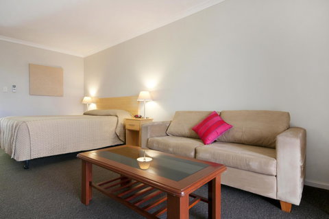 Dog Rock Motel - Yamba Accommodation 15